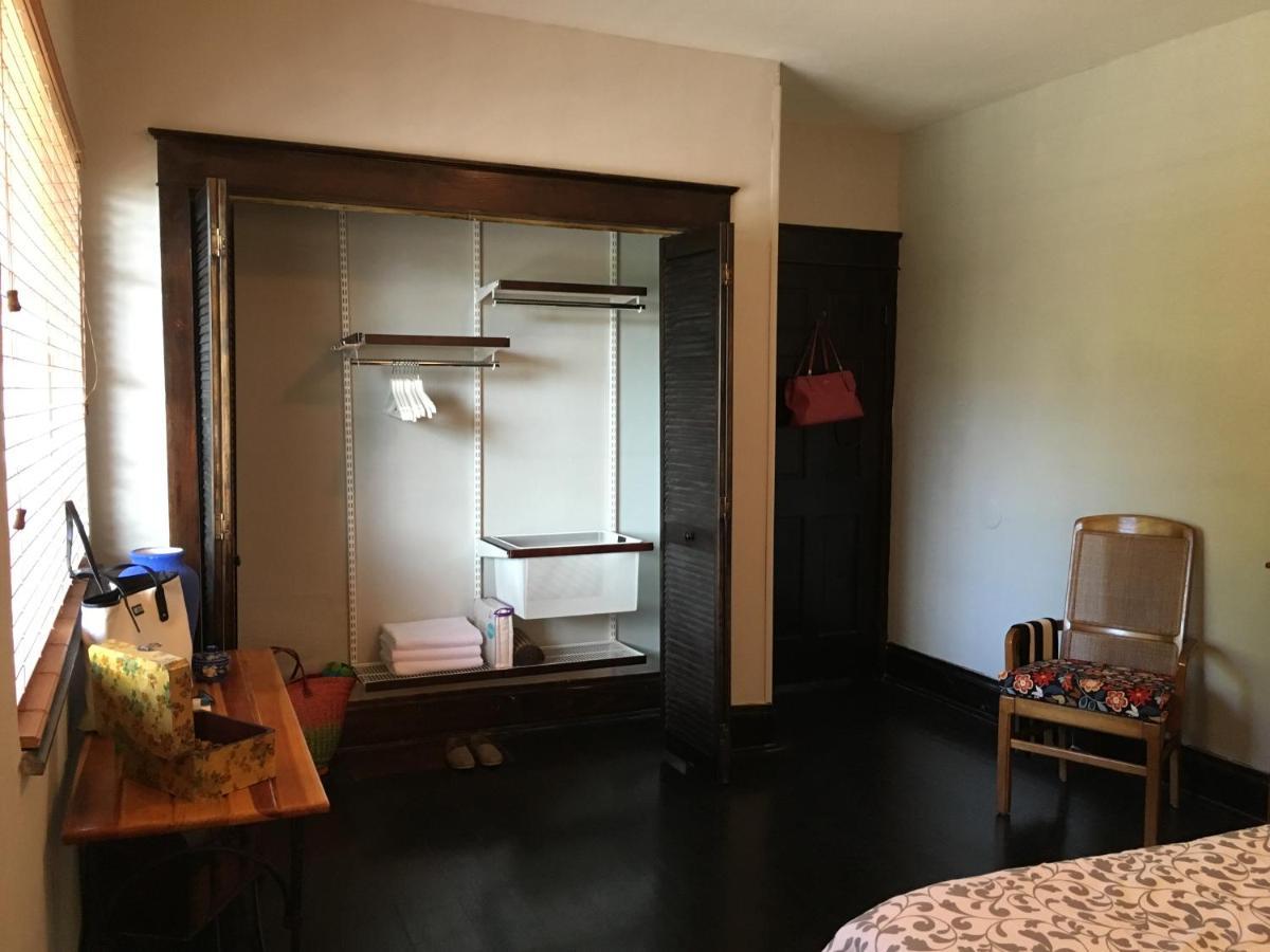 Private Room In The Heart Of Little Havana Miami Bagian luar foto