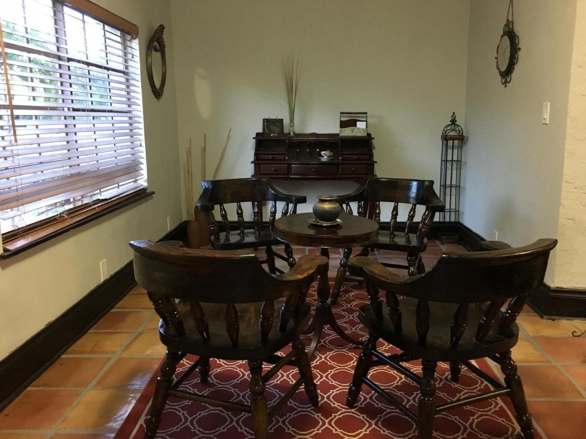 Private Room In The Heart Of Little Havana Miami Bagian luar foto