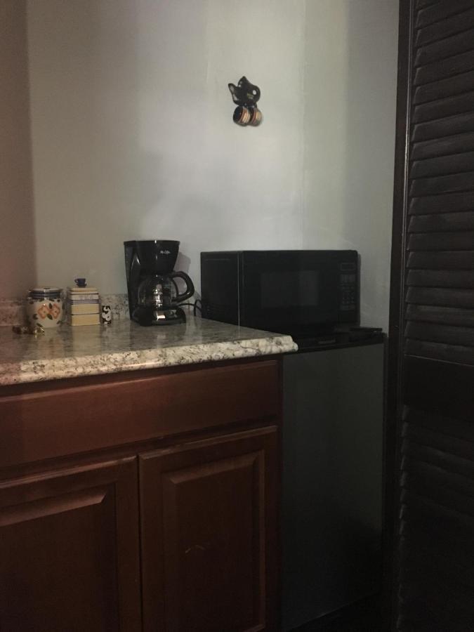 Private Room In The Heart Of Little Havana Miami Bagian luar foto